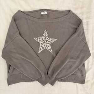 Hollister Gray Off-the-Shoulder Sweater with Leopard Star